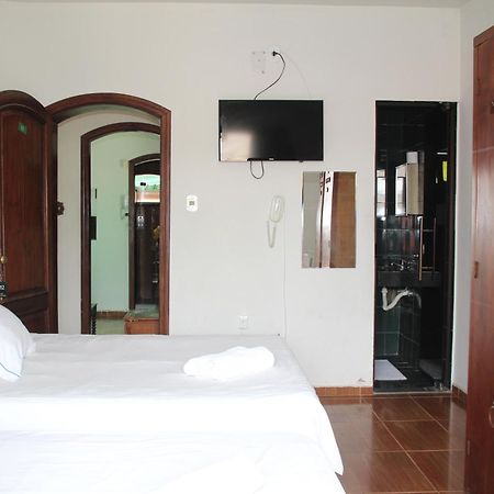 Hotel Chale Sao Jorge อาปาเรซิดา ภายนอก รูปภาพ